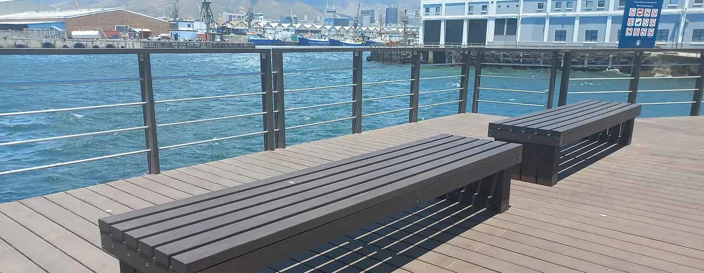 مسیر پیاده‌روی V&A Waterfront با دکینگ بامبو MOSO-6